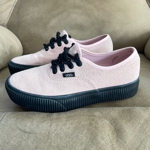 Van’s light purple woman’s size 7